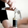 Sparrow Wood Corkscrew Kikkerland Bild 1